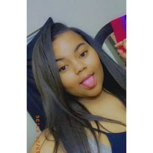 Meet your Posher, Lola